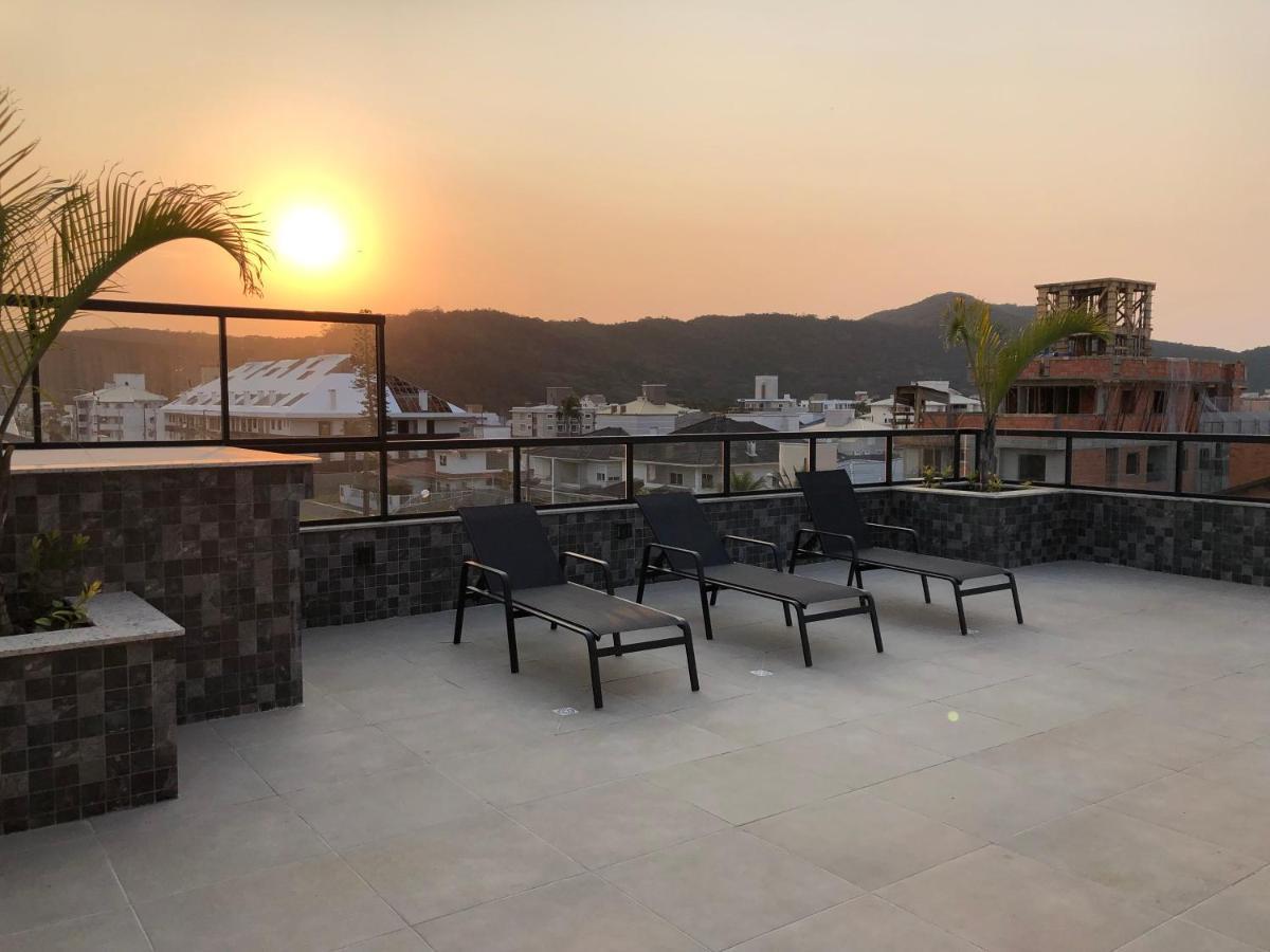 Apartamento Nos Ingleses Com Piscina A 700m Da